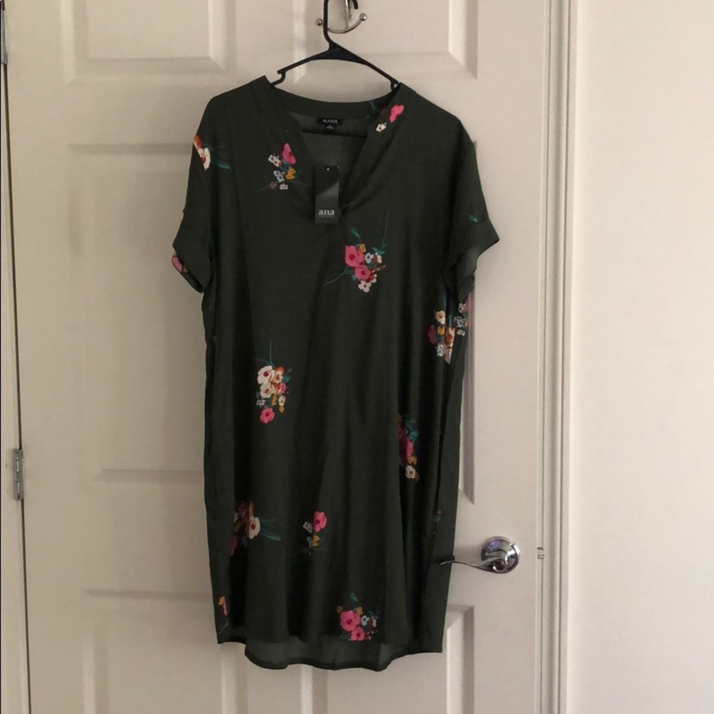 Light weight printed dress